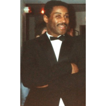 Notice Gallery for EARL HYLTON