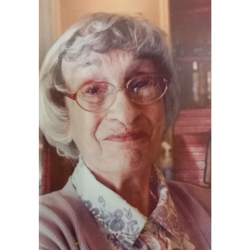 Photo of Carmen HUGHES