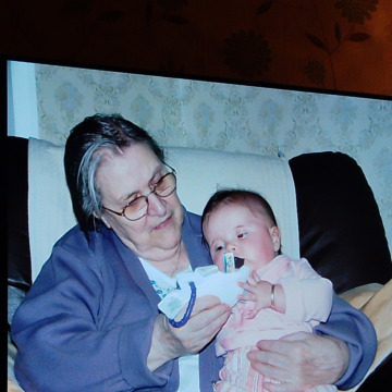 Notice Gallery for Winifred ROBERTSON