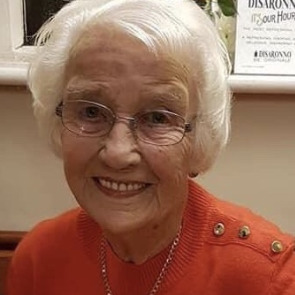 Photo of Beryl CUMMINGS