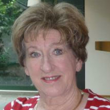 Photo of Yvonne PEARCE