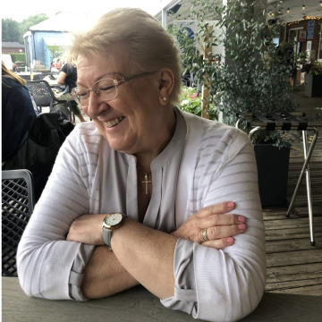 Photo of LYNDA JOYCE HOYLE