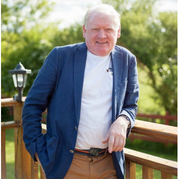 Photo of Michael LEONARD