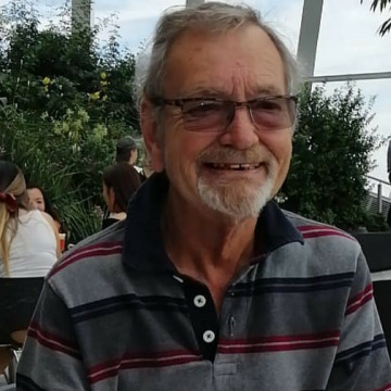 Photo of KEVIN TOMPSON