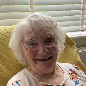 Photo of Elizabeth Anne SUMNERS