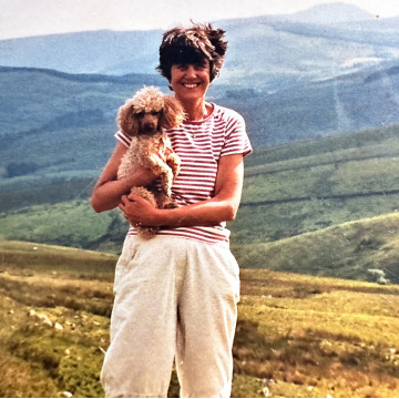 Photo of Lynne COTTON