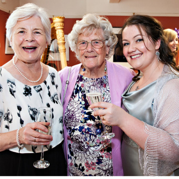 Notice Gallery for Jacqueline Sibyl Dauncey LEE