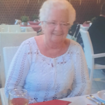 Photo of Vivienne Esther WHILEY