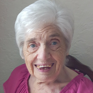 Photo of Lilian Ruth RUSSON