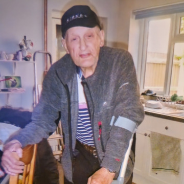 Photo of Tony BROWN