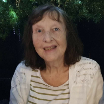 Photo of Carol BIRTLES