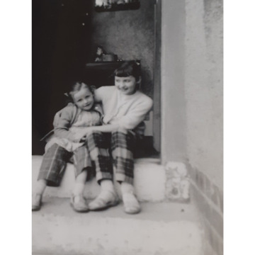 Notice Gallery for Christine ELLIOTT