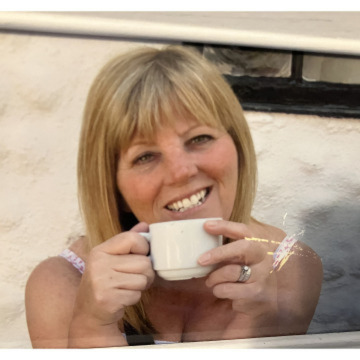 Photo of Maureen HENDERSON
