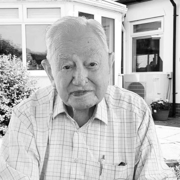 Photo of Philip JAMES M.B.E