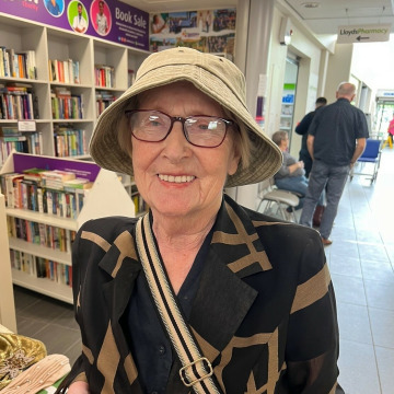 Photo of Sheila DRAKE