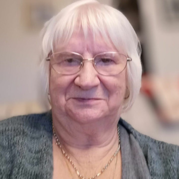 Photo of Krystyna MITTON (Nee Piatkowski)