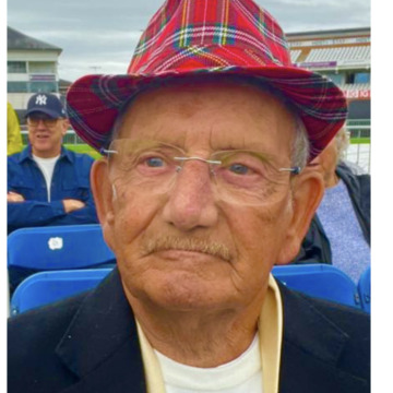Photo of Derek STIFF