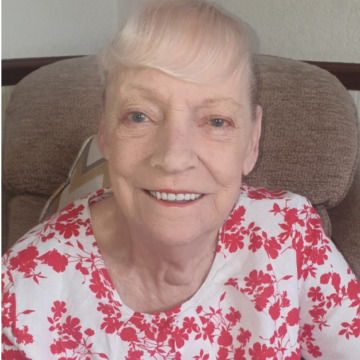 Photo of Shirley RAINE