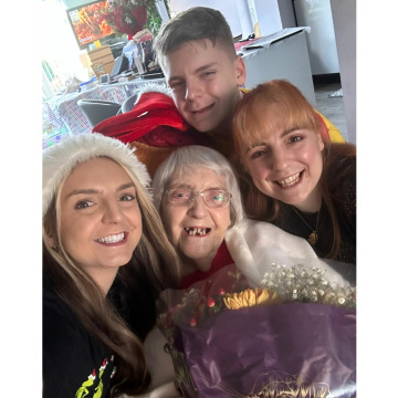 Notice Gallery for Elsie CHARLTON