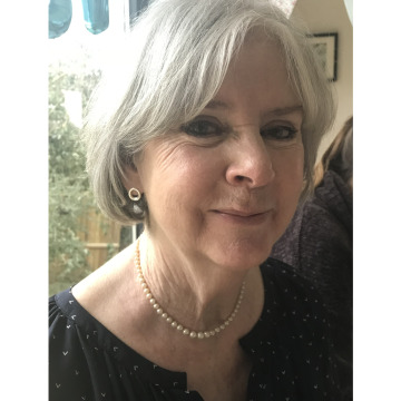 Photo of Jennifer LEWIS