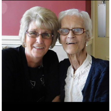 Photo of Linda Nora HOUGHTON