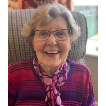 Photo of Maureen Avril FOOKES