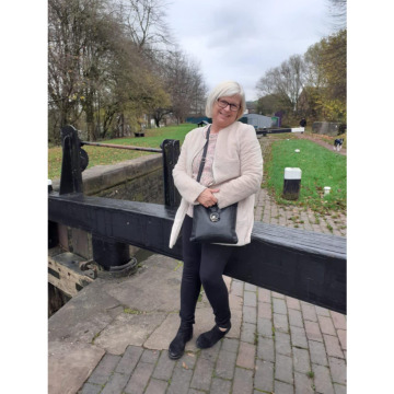 Photo of Carole BAYLEY