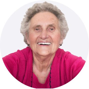 Photo of Sarah MILLS