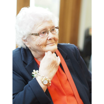 Photo of Marion Elizabeth HOLLINGWORTH