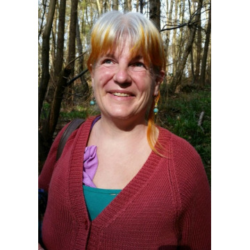 Photo of Lesley WALKER