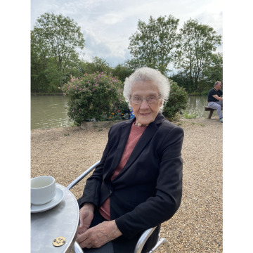 Photo of Elizabeth Audrey GUNN