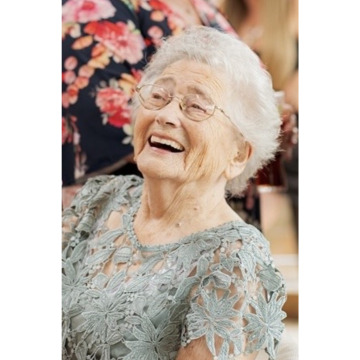 Photo of Anna Rose TRILL