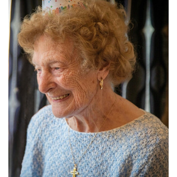 Photo of Vera ROBERTS