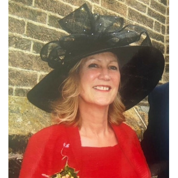 Photo of Ann HALL