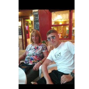 Notice Gallery for Maureen DONNACHIE