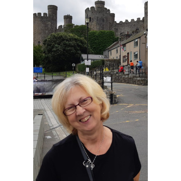 Photo of Linda McKeown