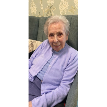 Photo of Helen MALCOLM