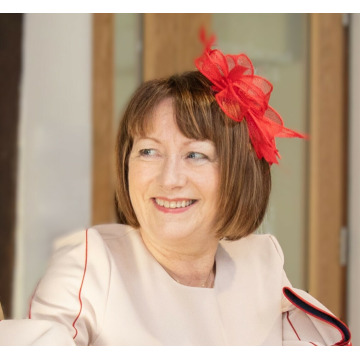 Photo of Cynthia HART