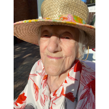 Notice Gallery for Nannie MELLING