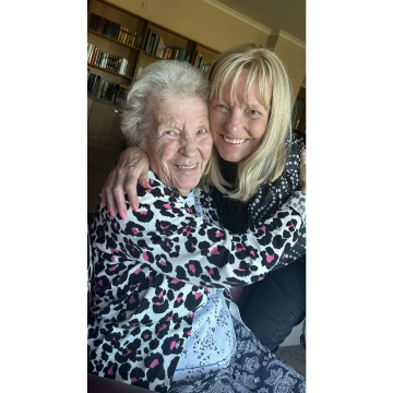 Notice Gallery for Joan GILBERT