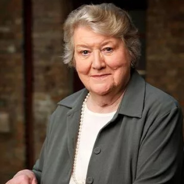 Photo of Patricia Routledge