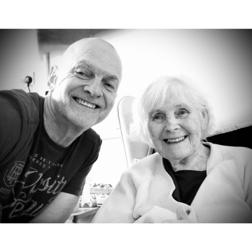 Notice Gallery for Irene Elizabeth HUGHES