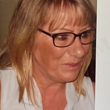 Photo of April WILKINSON