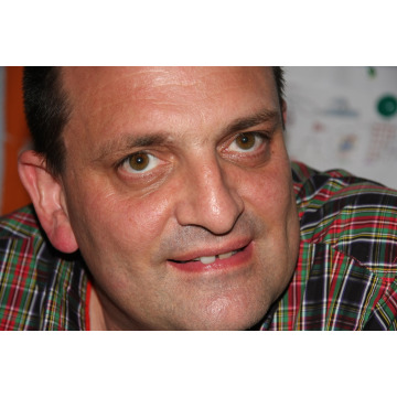 Photo of SIMON ROBERTS