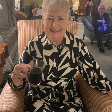Photo of Lynn Macdonald HUNTER
