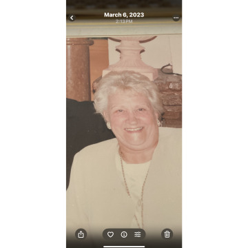 Photo of Joyce NAYLOR