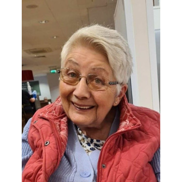 Photo of Brenda LEWIS