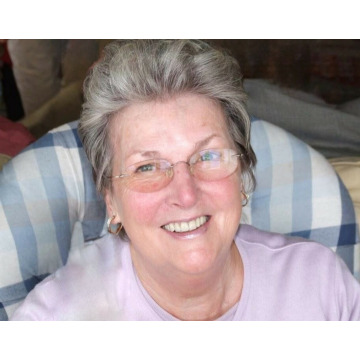 Photo of Gwyneth JONES