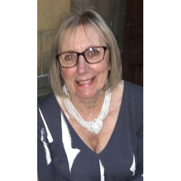 Photo of Lynne TUNNEY