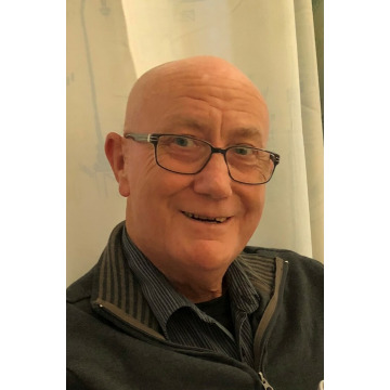 Photo of Colin HALL